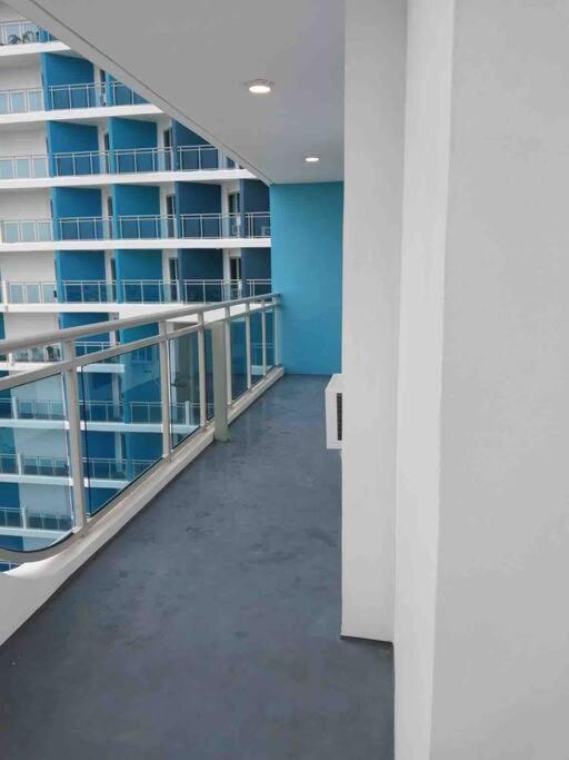 1Bedroom Unit At Azure North With Netflix Up To 6Pax سان فيرناندو المظهر الخارجي الصورة
