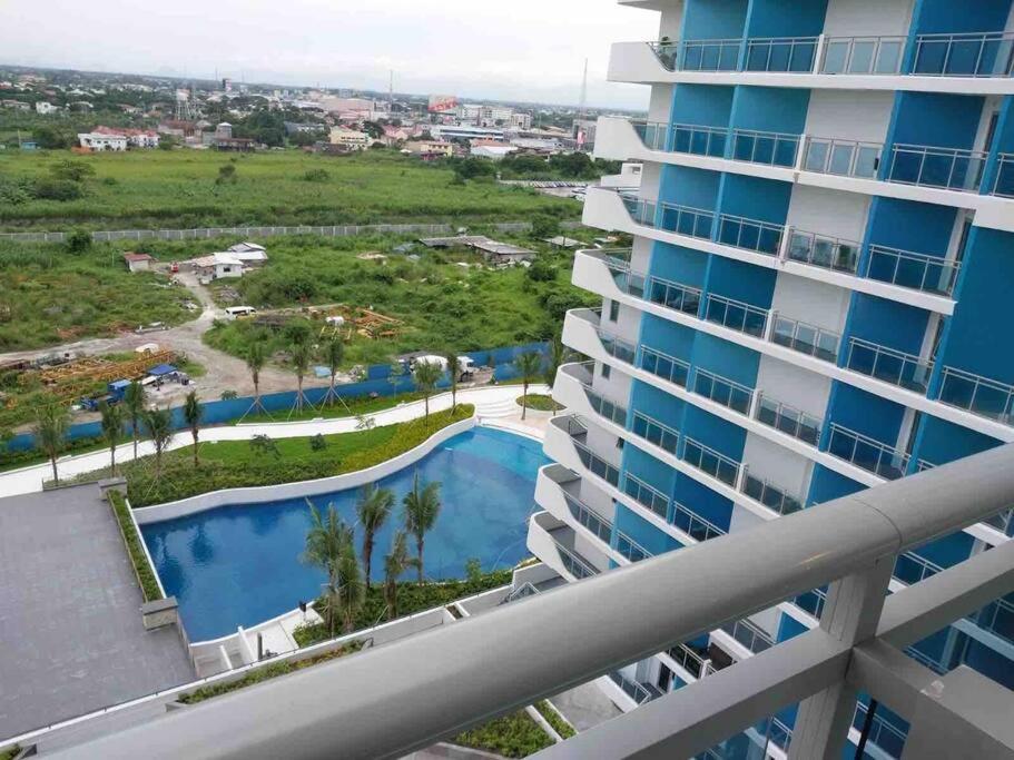 1Bedroom Unit At Azure North With Netflix Up To 6Pax سان فيرناندو المظهر الخارجي الصورة